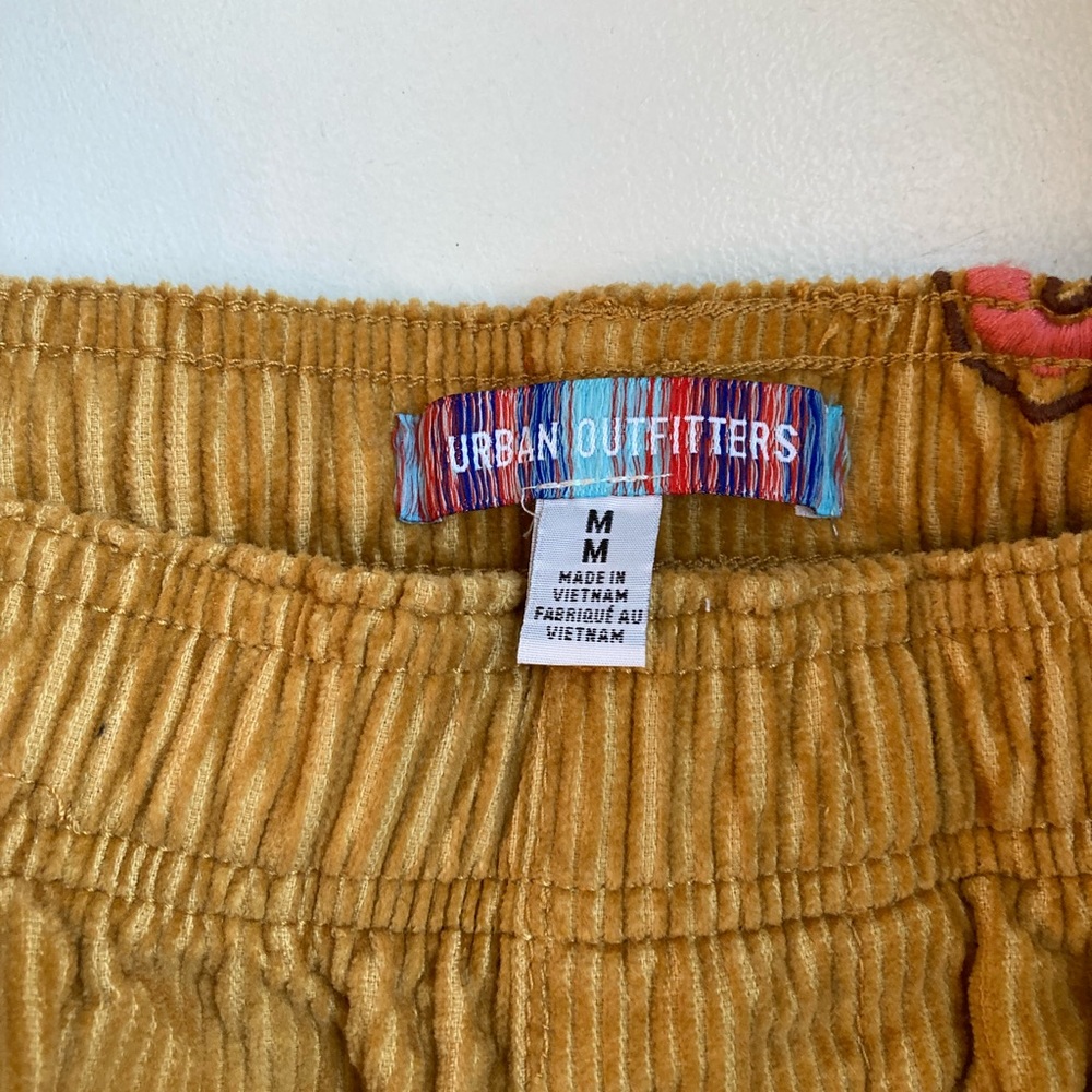 Urban Outfitters Men’s corduroy pants size M - Picture 2 of 3